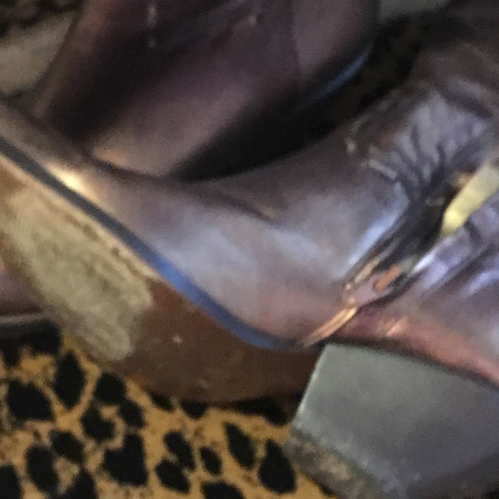 Shoes - Picture 2 of 2